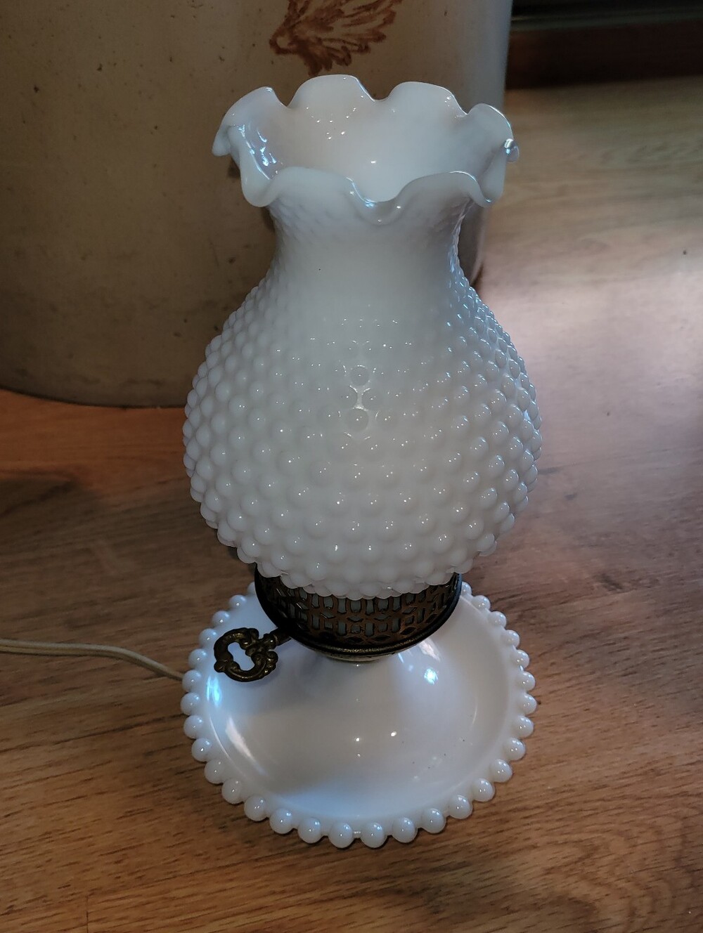 Vintage Fenton Lamp - Picture 3 of 10